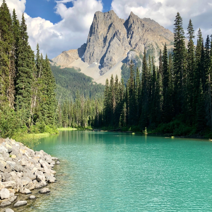 Emerald lake in Yoho national park in Alberta 